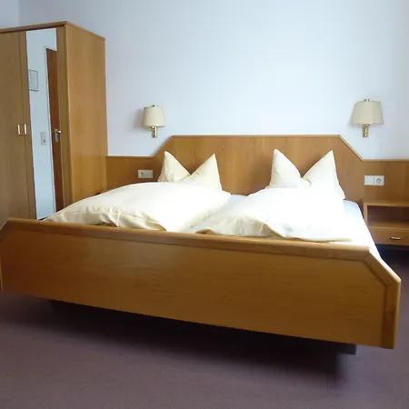 Szálloda Gasthof-hotel Rebstock 3*