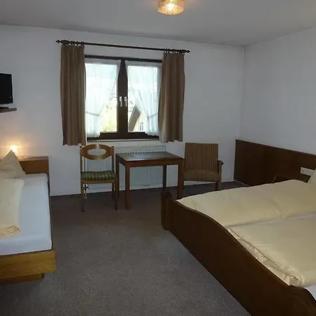 Gasthof-hotel Rebstock Szálloda Winden im Elztal